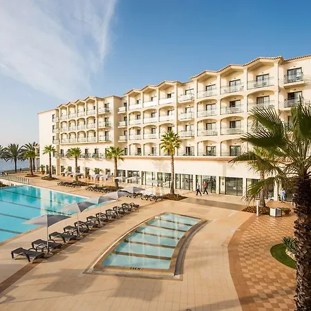 Gale Santa Cruz 4*