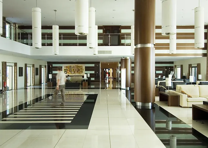 Gale Hotel Santa Cruz (Madeira)