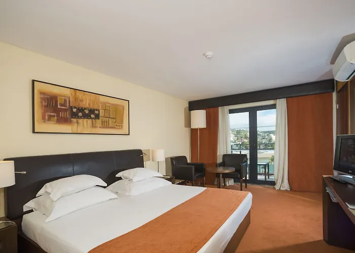 Gale Hotel Santa Cruz (Madeira)